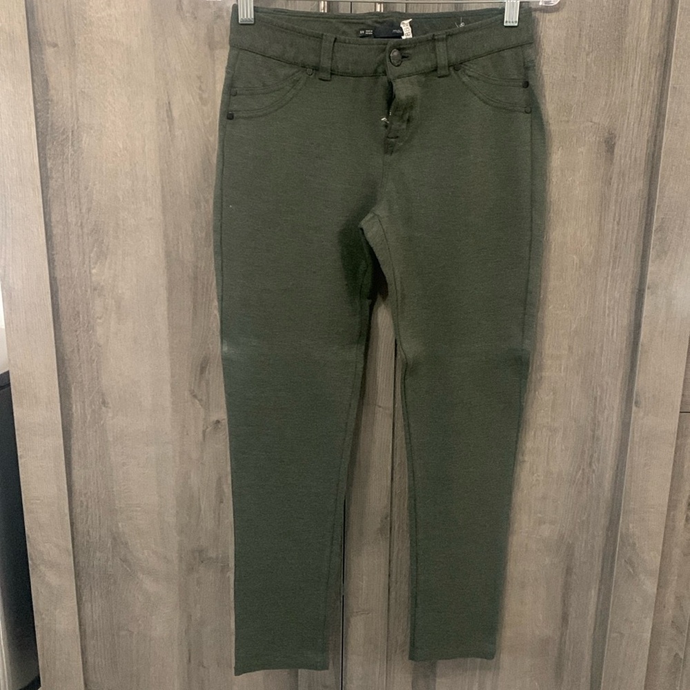 Maurices Fashions I Am Smart Olive Green Straight Leg Stretch Pant Pants Size SR